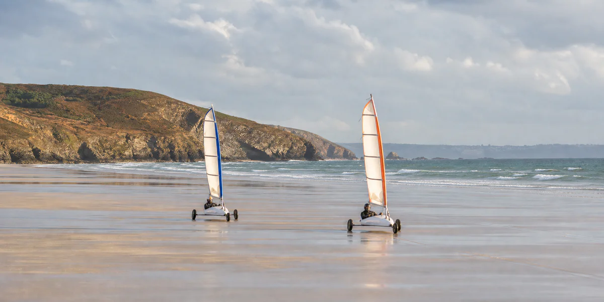 Char a voile Douarnenez : 5 spots, prix et météo 2026