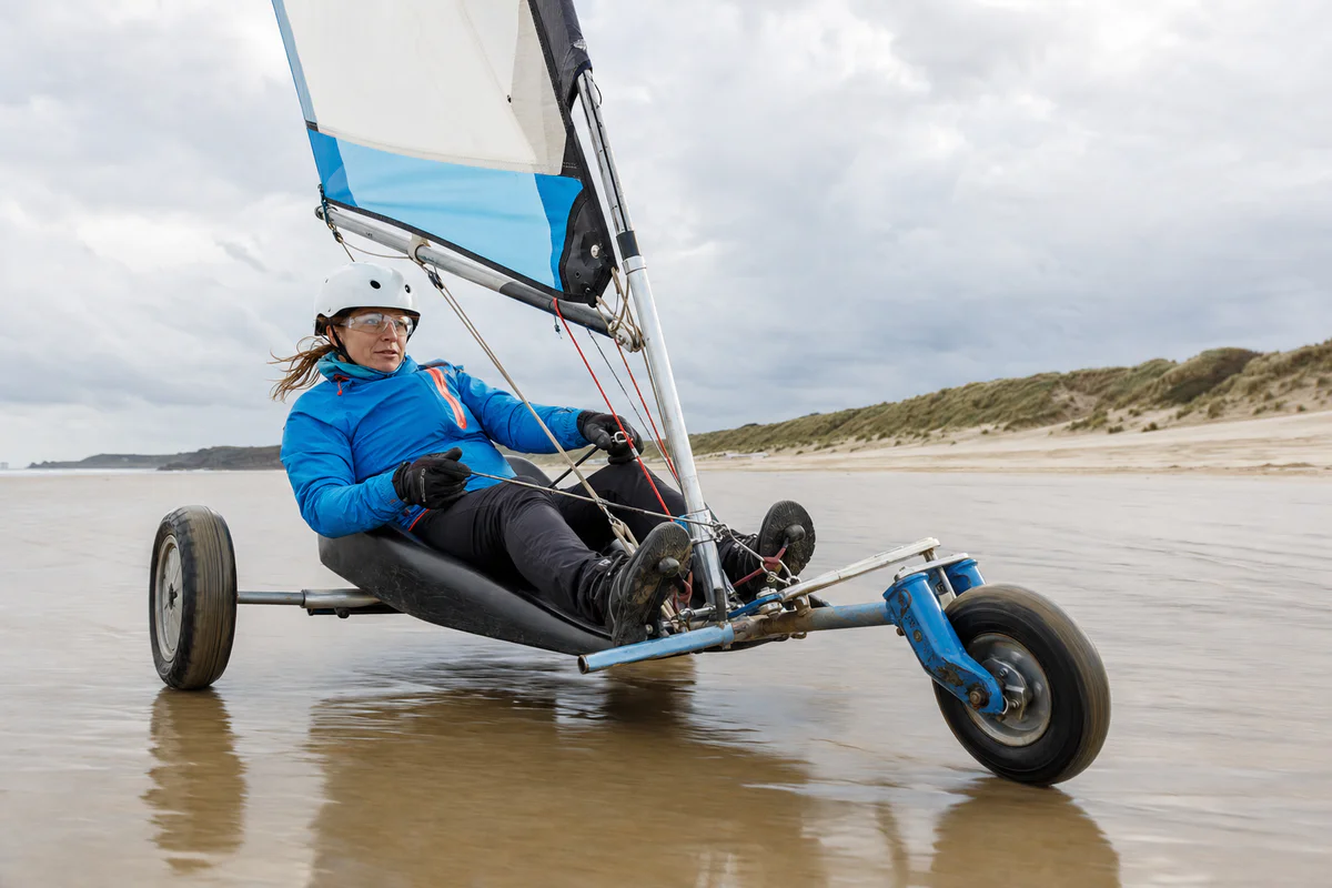 Comment s'habiller en char à voile ? Guide météo 2026