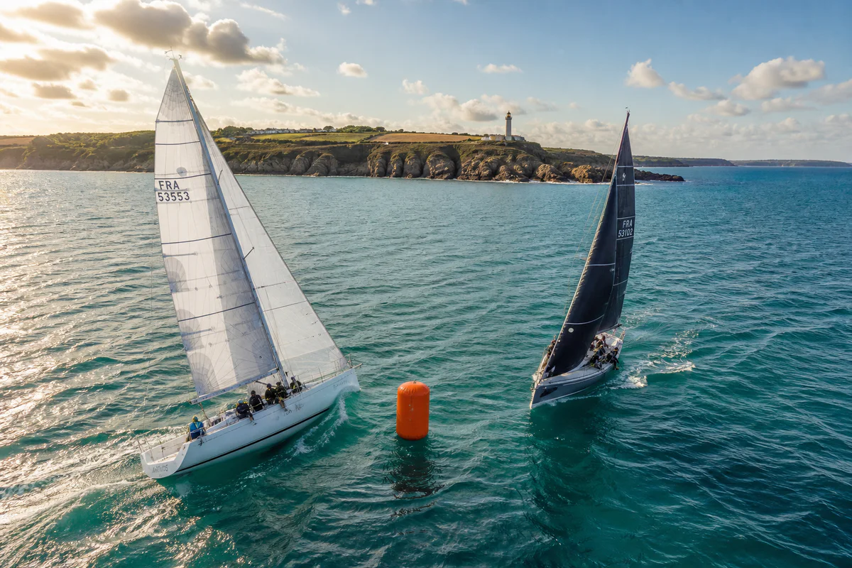 Règles de course à la voile révèlent pourquoi la priorité ne suffit pas